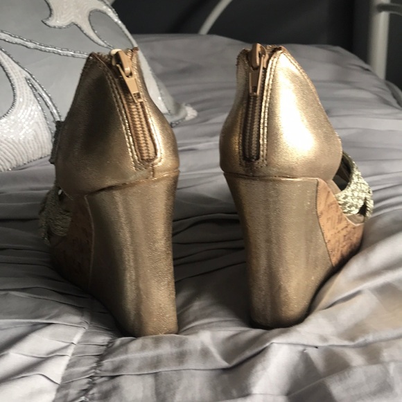 Guess Wedges - Picture 3 of 4